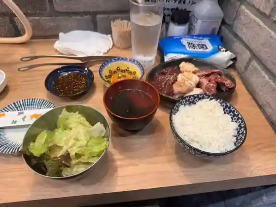 精肉屋の倅がただただ旨い肉を出す店 焼肉たけよし