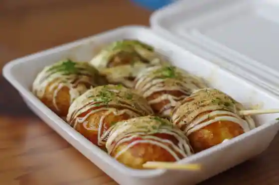 焼きたてパン お食事処 どんどん