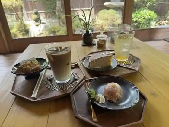 オーガニック カフェ ナヤ