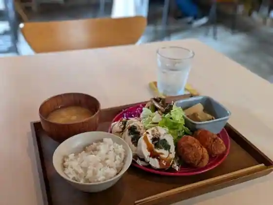 Fukumimi cafe