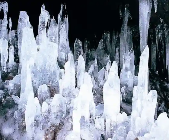Narusawa Ice Cave
