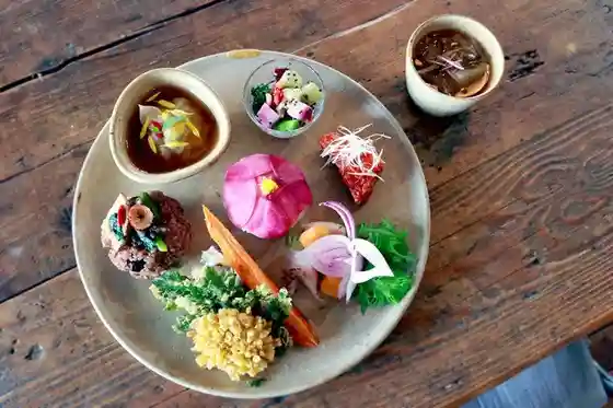 Hakubotan Medicinal Cuisine