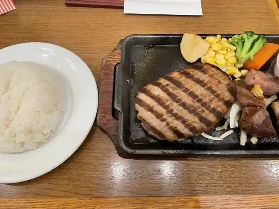 炭焼ステーキ くに 名取店