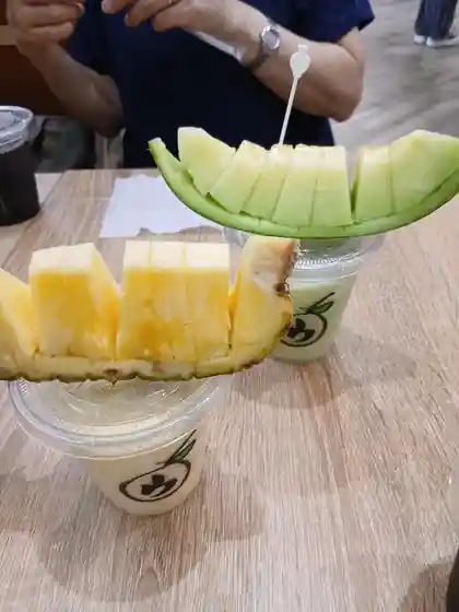 ウジエスーパー 美田園店