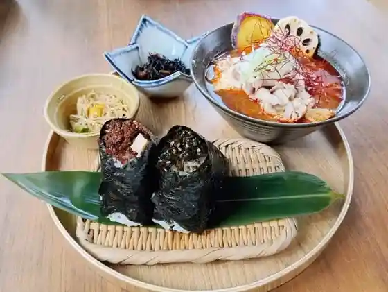 Onigiri-ya Kamimusubi Kamo Main Store