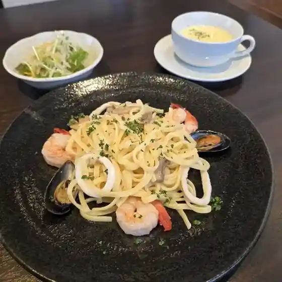 Yoshoku Dining Bistro Base