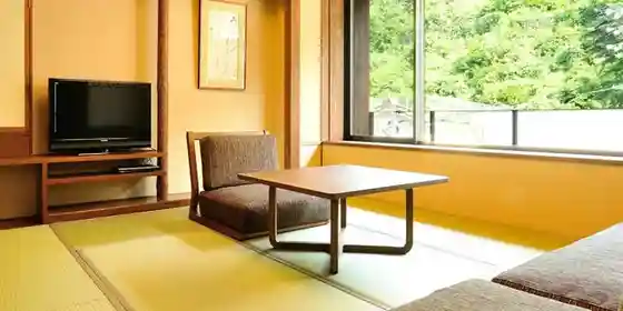 Hinano Yadochi Tose