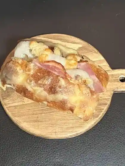 Ru La Bread .