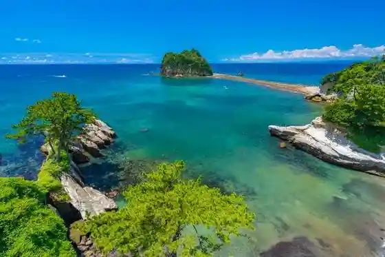 Dogashima Tombolo