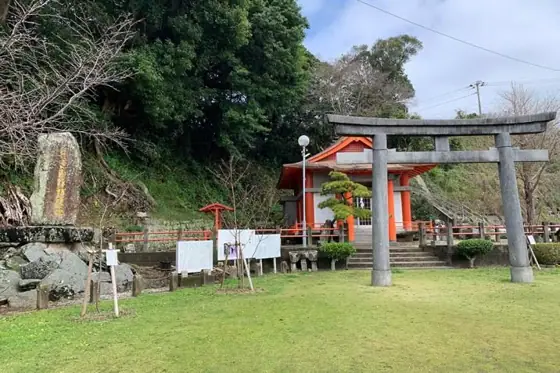 Jion-ji Ruins (inside Yasaka Shrine)