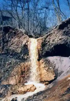 Aka Falls