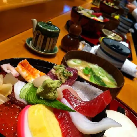 鮨けん