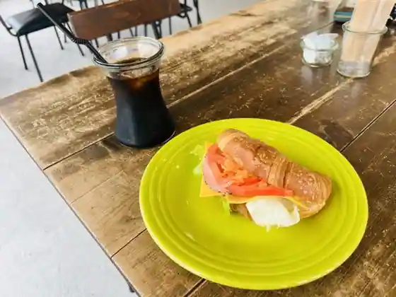 Za Kovu Cafe