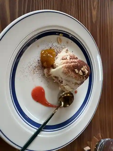 uzumé