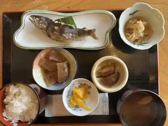 Shokuji Tokoro Notoro Kan