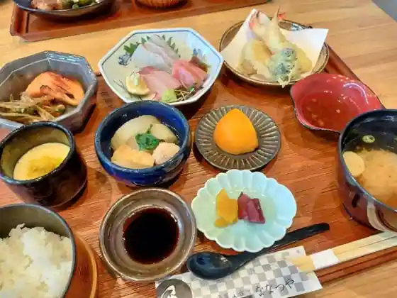 魚屋+台所 ななつや