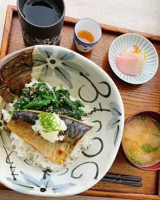 Ehon To Cafe Atoyuya