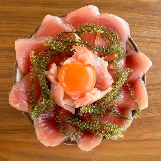 つなや食堂