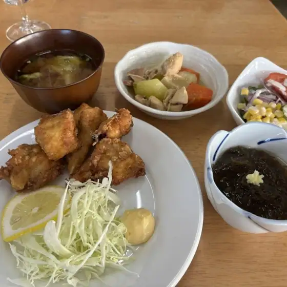 民宿　よしまる荘