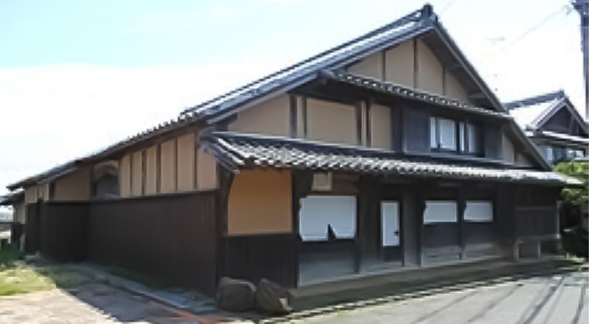 Tsuchii Ie House