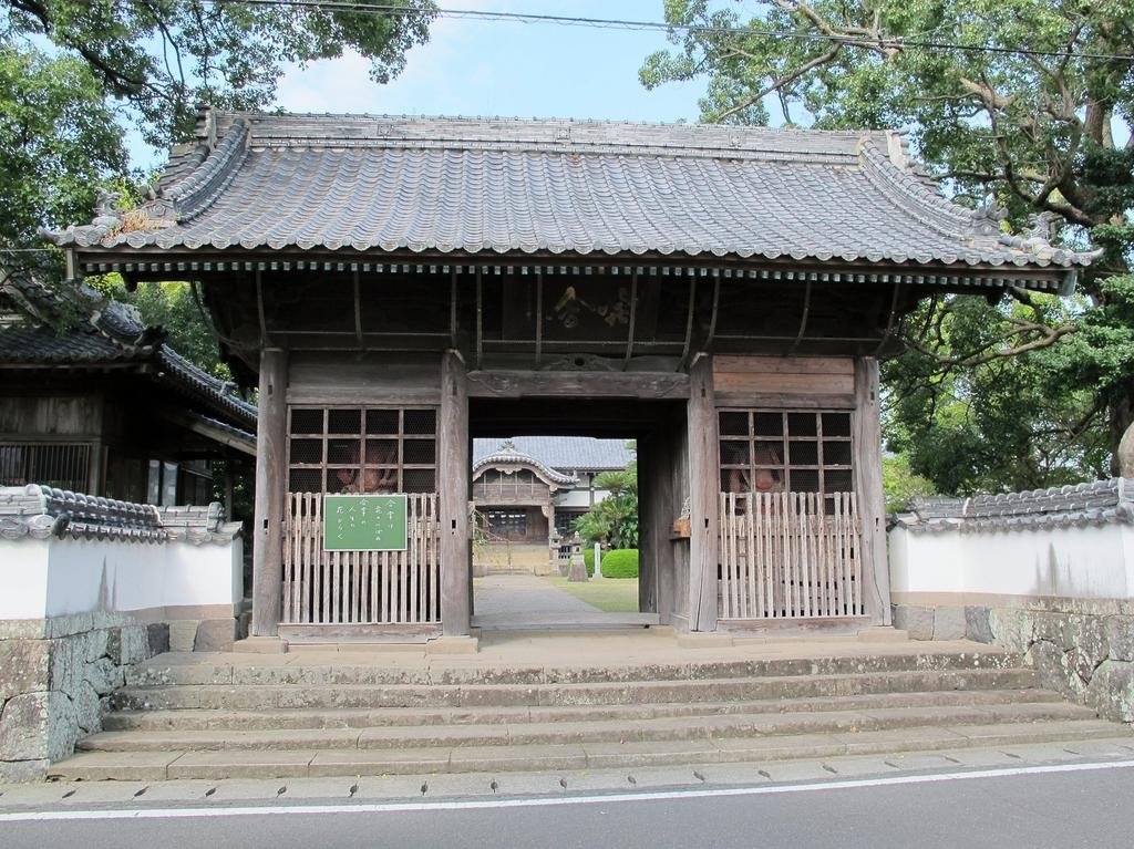 Honkyo-ji Omura Lords Cemetery