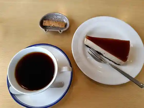 Cafe Yuru Leaf