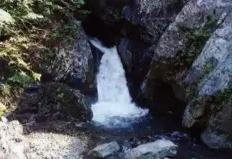 Tarumoto Falls