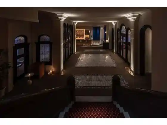 UNWIND HOTEL & BAR Otaru ( An Wine Do Hotel & Bar Otaru )