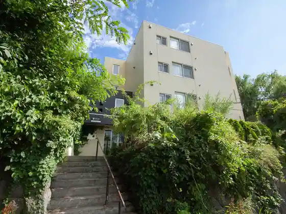 UCHI Living Stay Suitengu