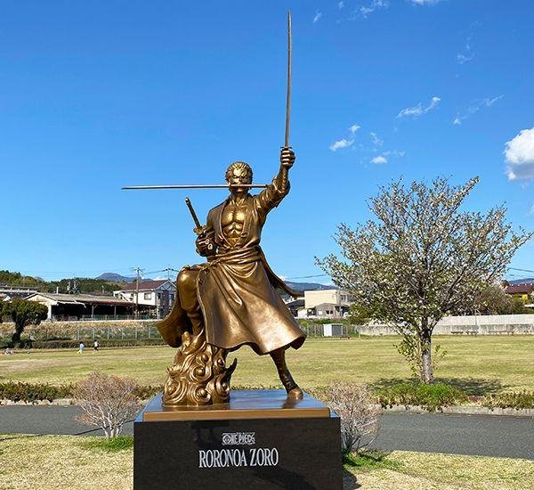Zoro Statue