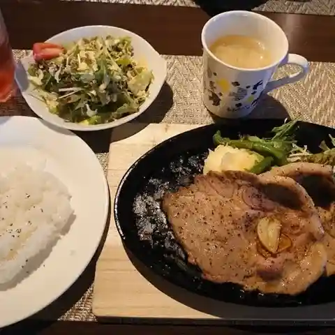 ビストロ ラク