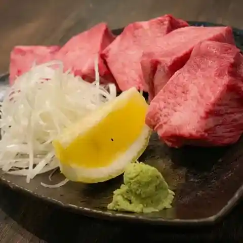 まさにく