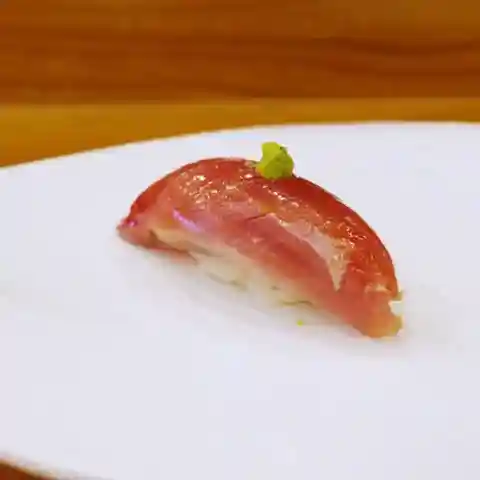 鮨おがた
