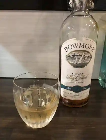 ハイボール酒場 シロクマ
