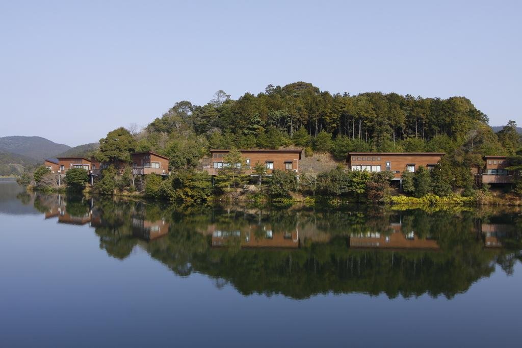 Isanoura Park