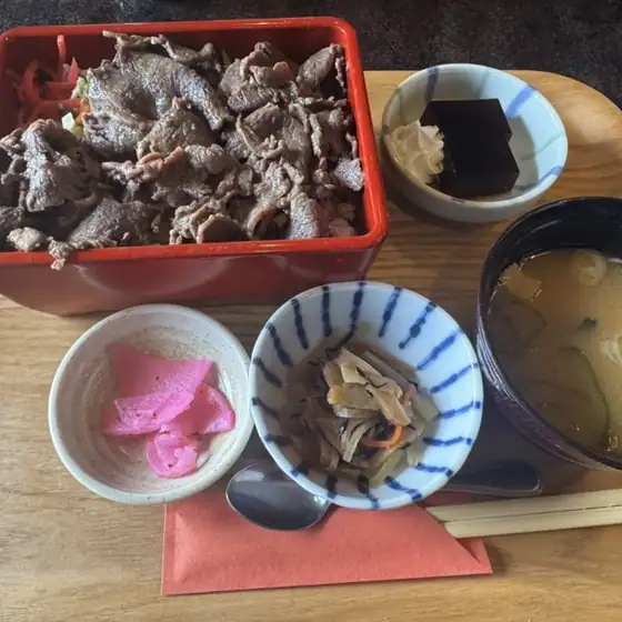 いのしか亭