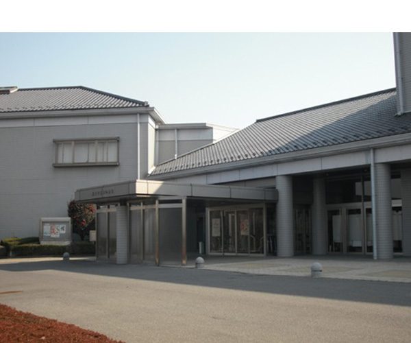Mahigashi Tera (Shikoku Yasohachigatokoro Reijo O Suna Fumi no Dekiru Tera)