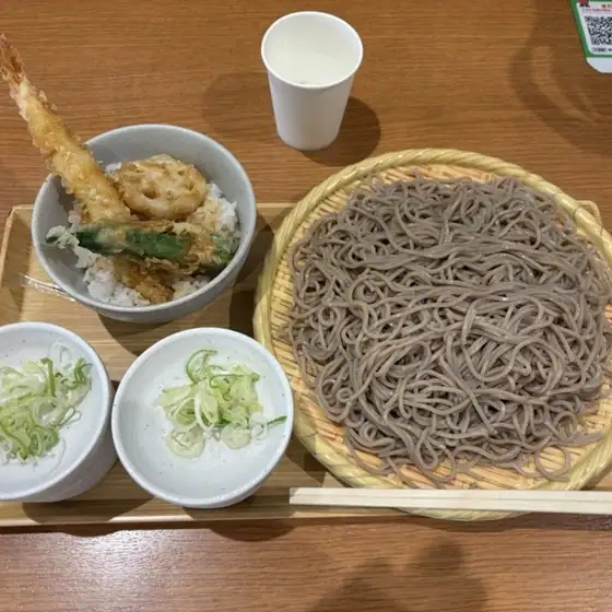 Soba to Don Yoshino