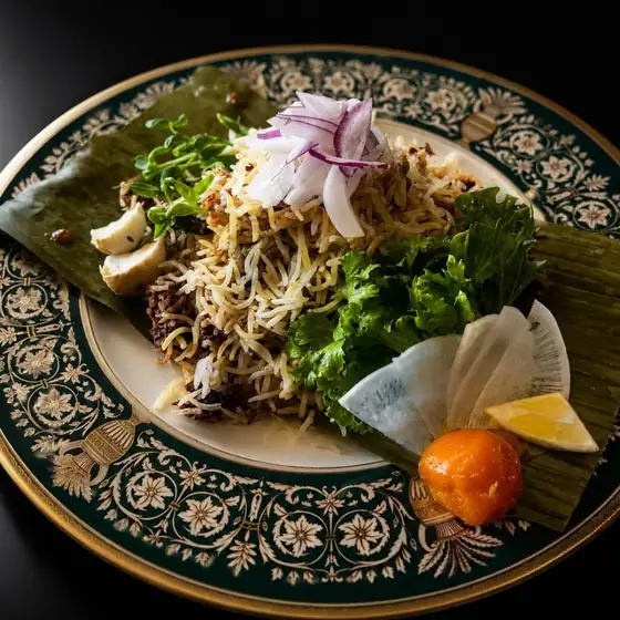 Curry & Noble Tsuyoi Onna