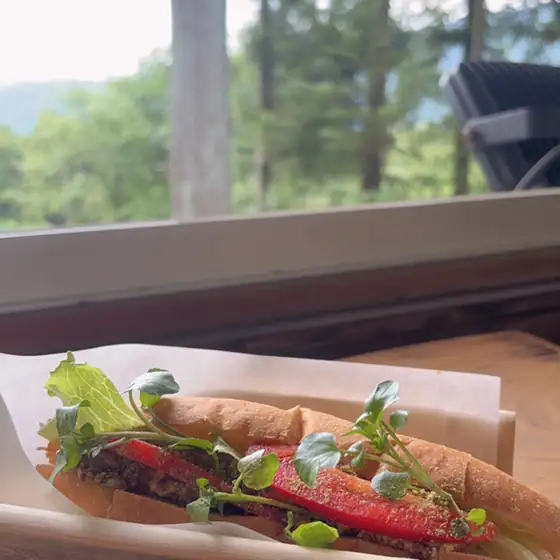6Hundred Cafe