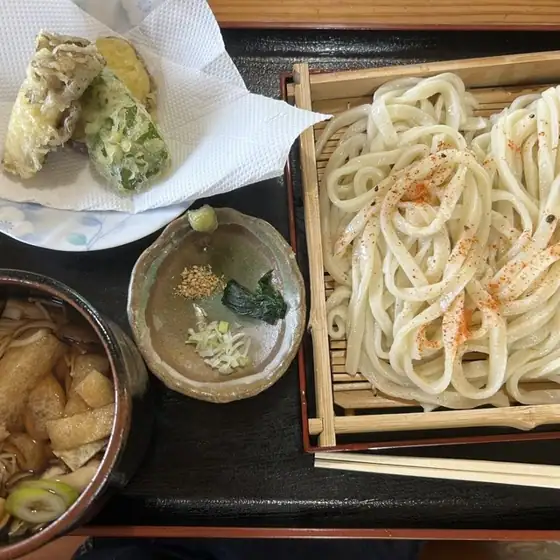岩窟売店