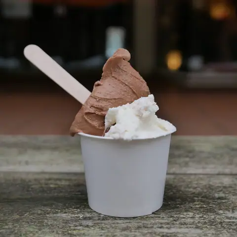 Cafe e Gelato Moire