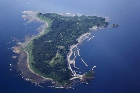 Tobishima