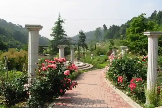 June Forest Auberge