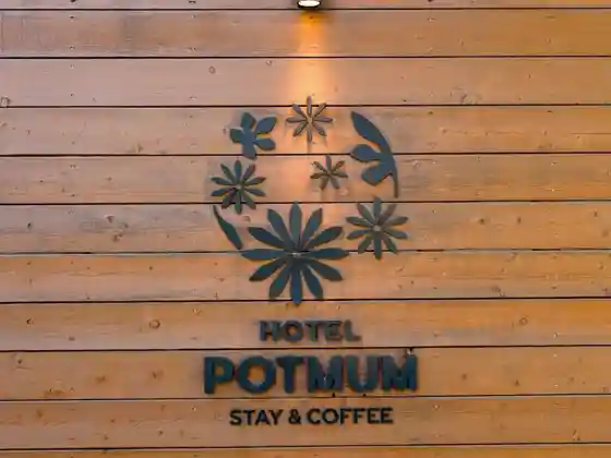 HOTEL POTMUM