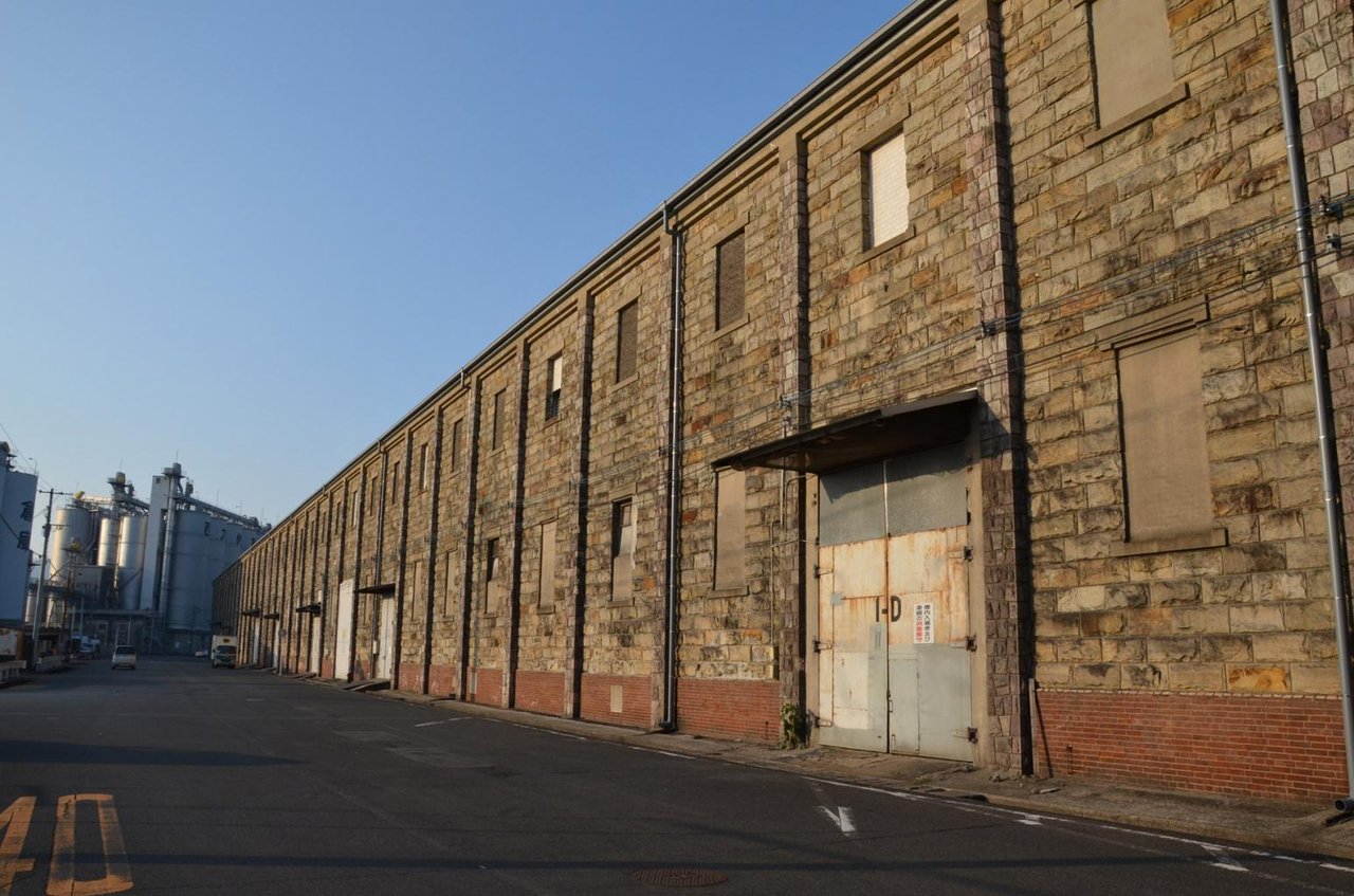 Nishikyushu Warehouse Maehata No. 1 and Hizukushi Warehouse Group