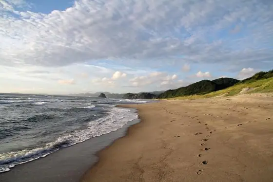 Karahama Beach