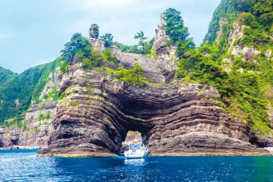 Koshikijima Cliff Cruise