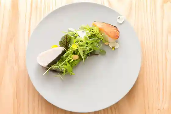 日本料理 e.