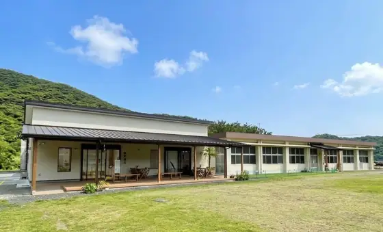 Aratonton House